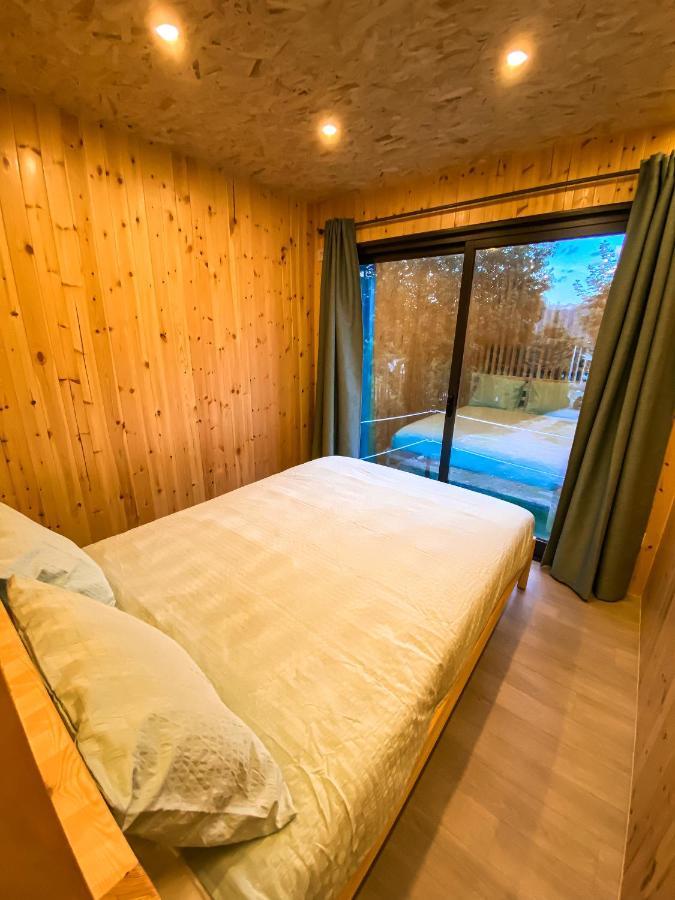 Bungalow Pichoses Geres Camping Rio Caldo Eksteriør bilde