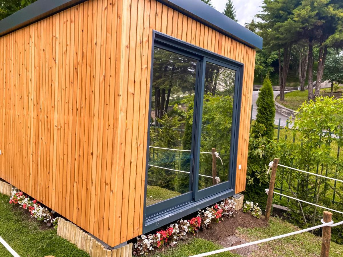 Bungalow Pichoses Geres Camping Rio Caldo Eksteriør bilde