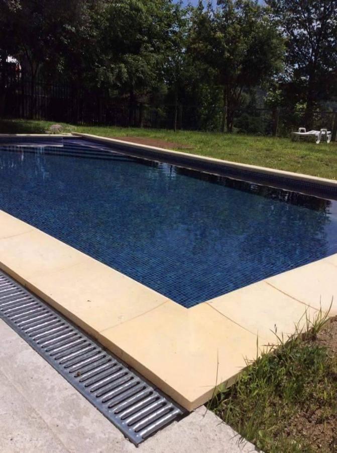Bungalow Pichoses Geres Camping Rio Caldo Eksteriør bilde